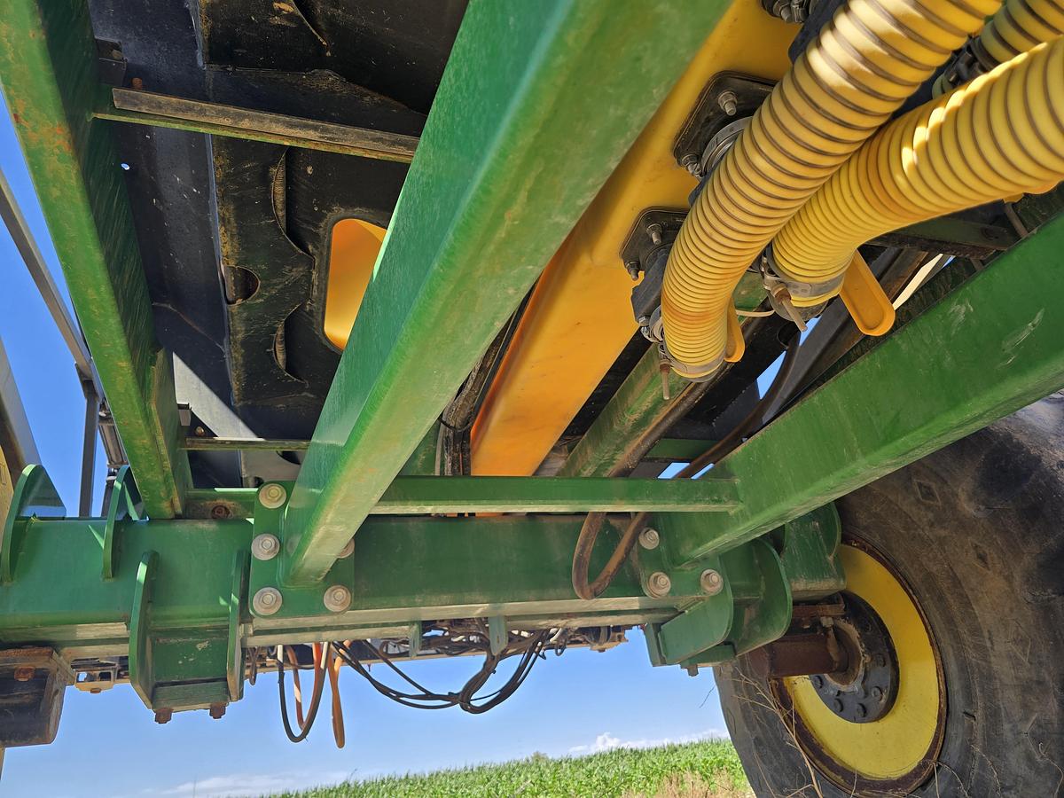 Used 80' BestWay 1000 Sprayer