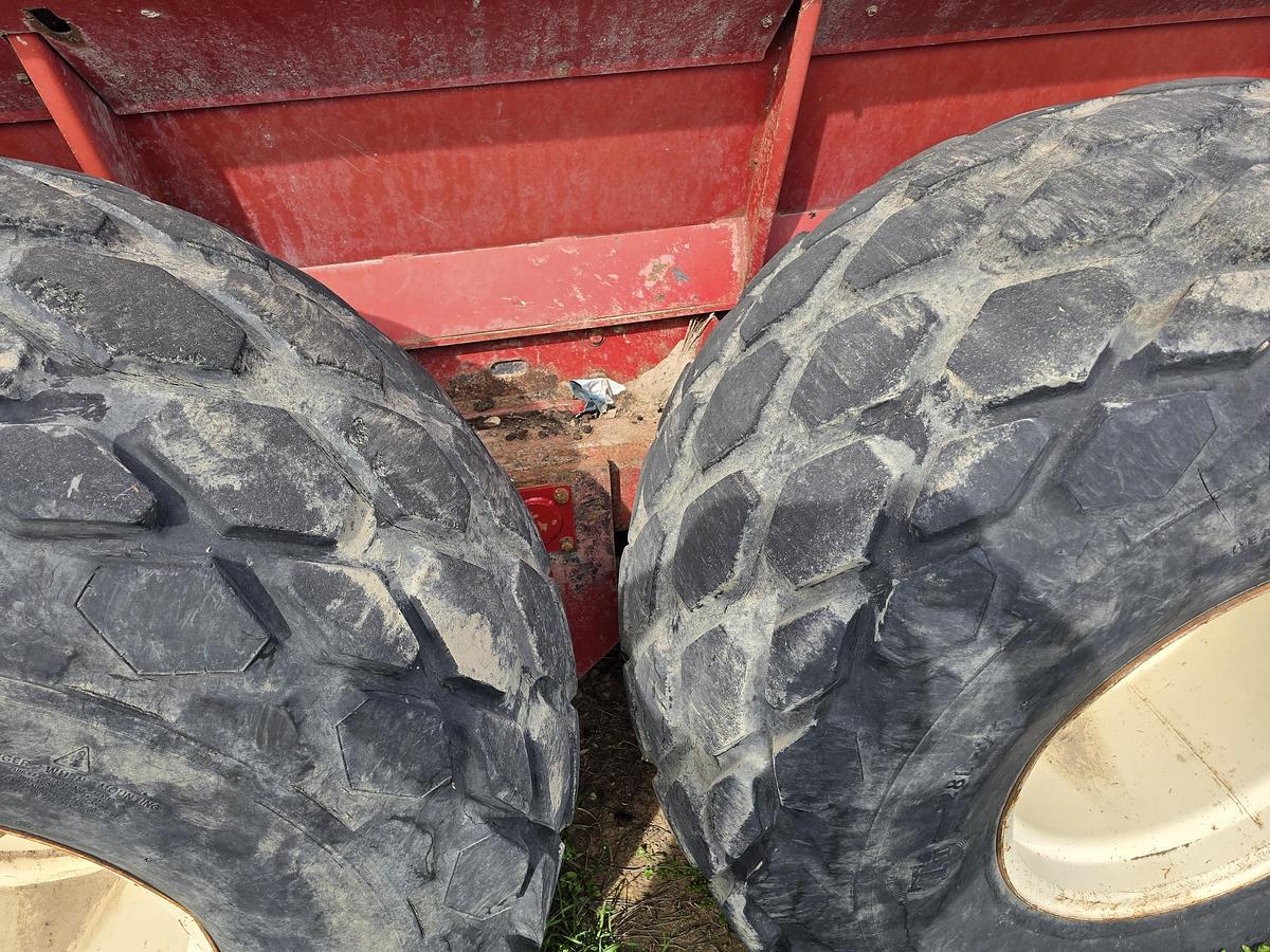 Used 2014 Meyer 8865 Manure Spreader