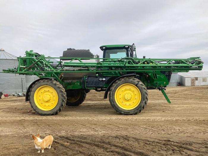 Used 2015 John Deere R4045 Sprayer w/ 2600 hrs
