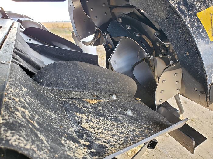 Used 2022 Case IH 8250 Combine w/ 152 eng hrs