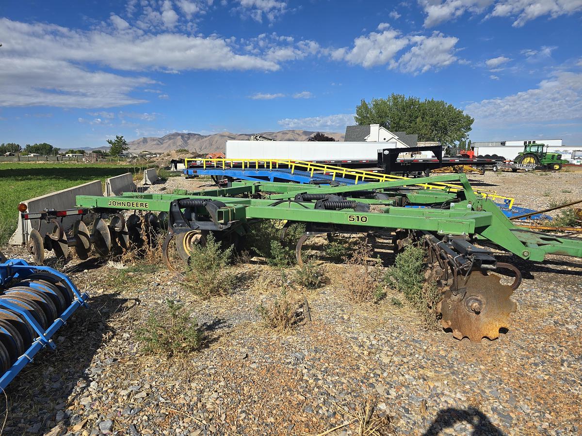 Used John Deere 510 Disk Ripper - 7 Shank