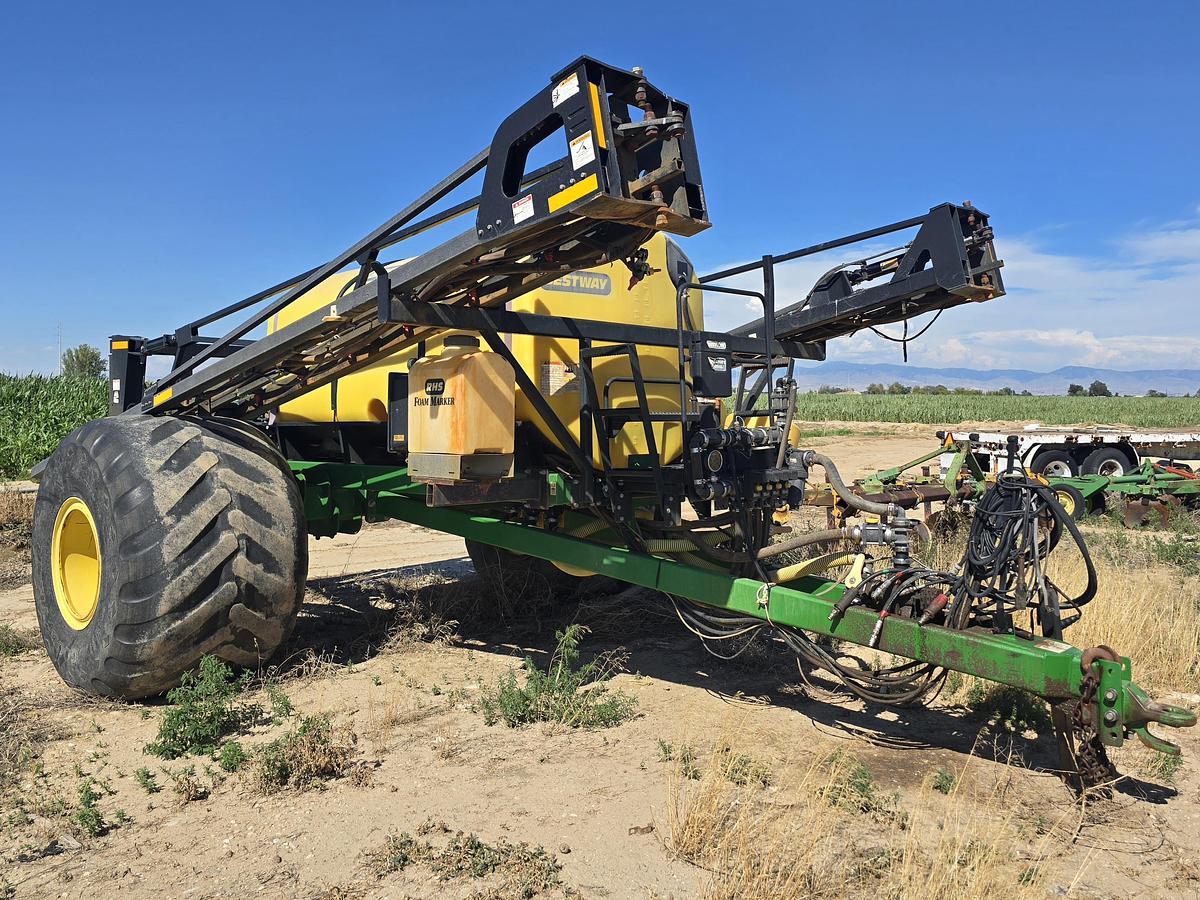 Used 80' BestWay 1000 Sprayer