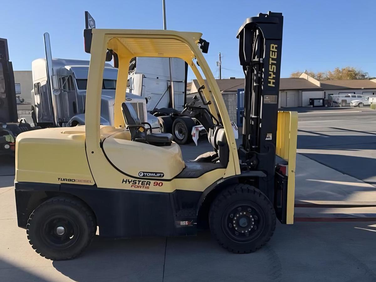 Used 2016 Hyster H90FT Forklift w/ 800 hrs