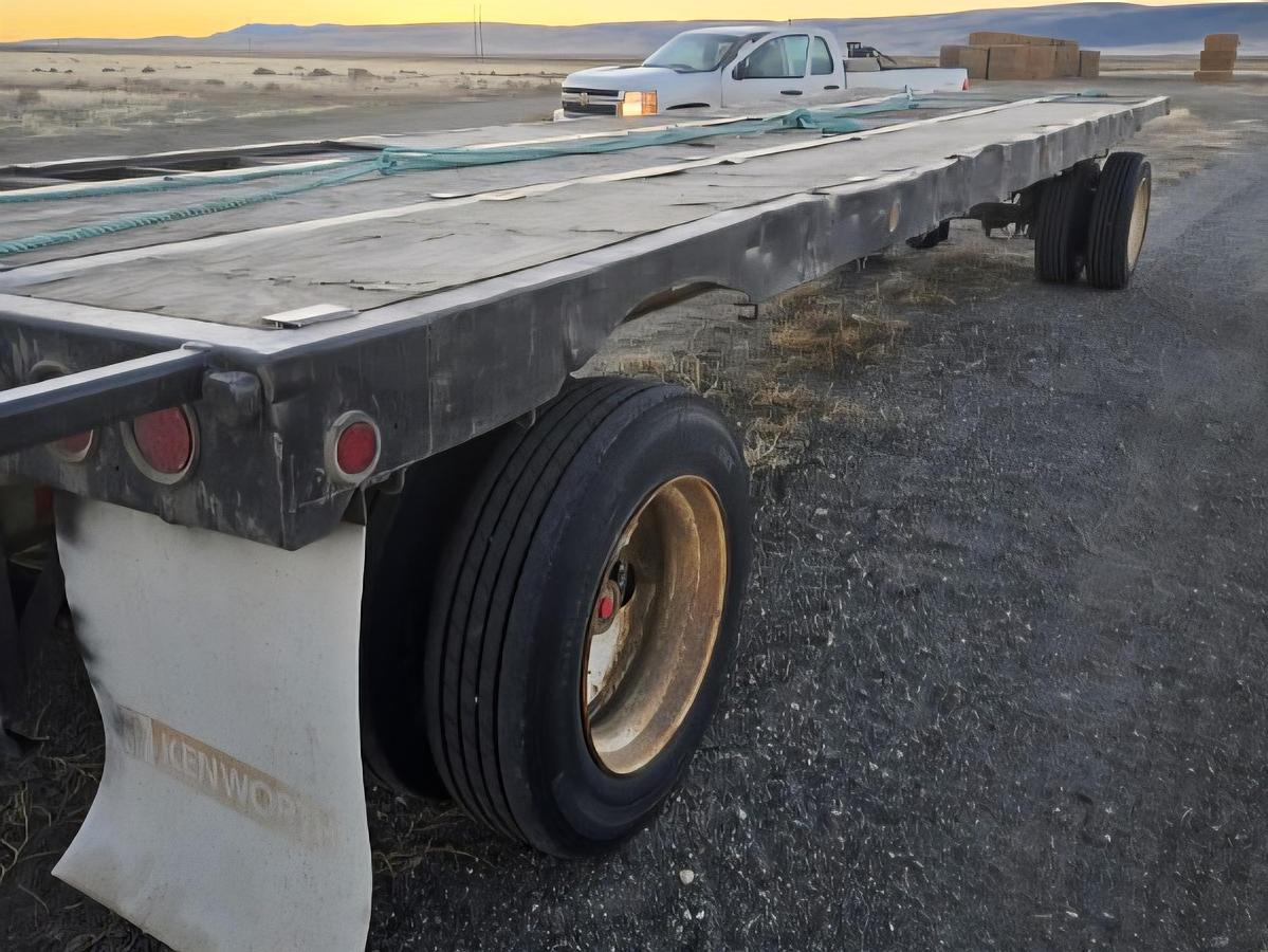 Used Hay Trailer Set - Fruehauf 32' Lead + 30' Pup