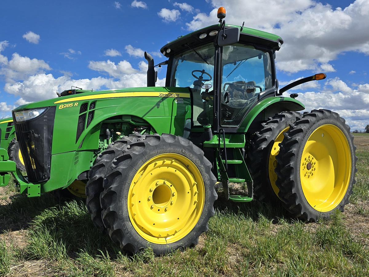 Used 2012 John Deere 8285R Tractor w/ IVT