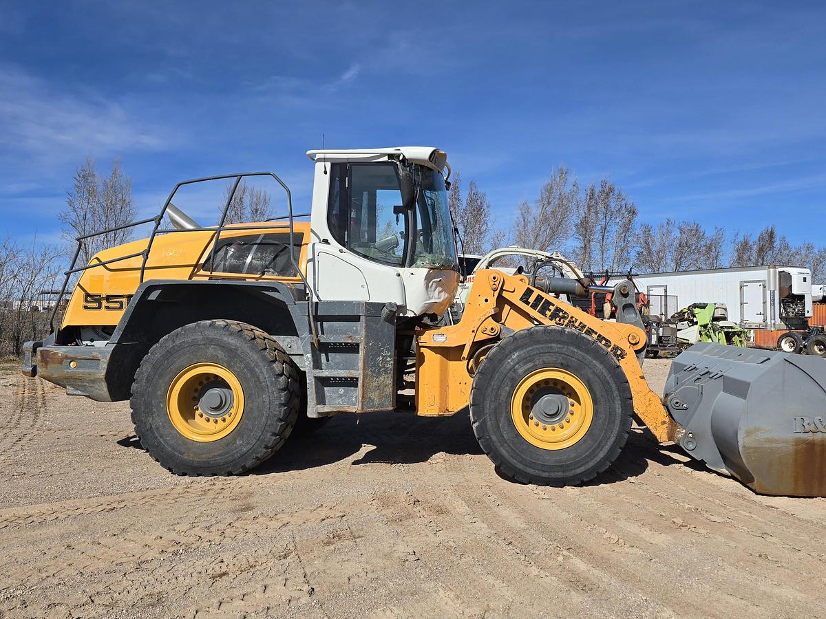 Used 2014 Liebherr L550 Wheel Loader