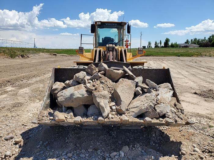 Used 1999 Volvo L220D Wheel Loader
