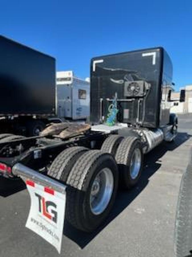 Used 2022 Peterbilt 579 Truck ** New Engine **