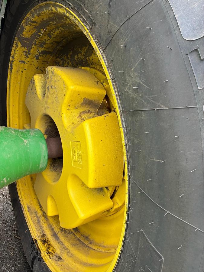 Used 2012 John Deere 7260R Tractor w/ 4500 hrs + IVT Transmission