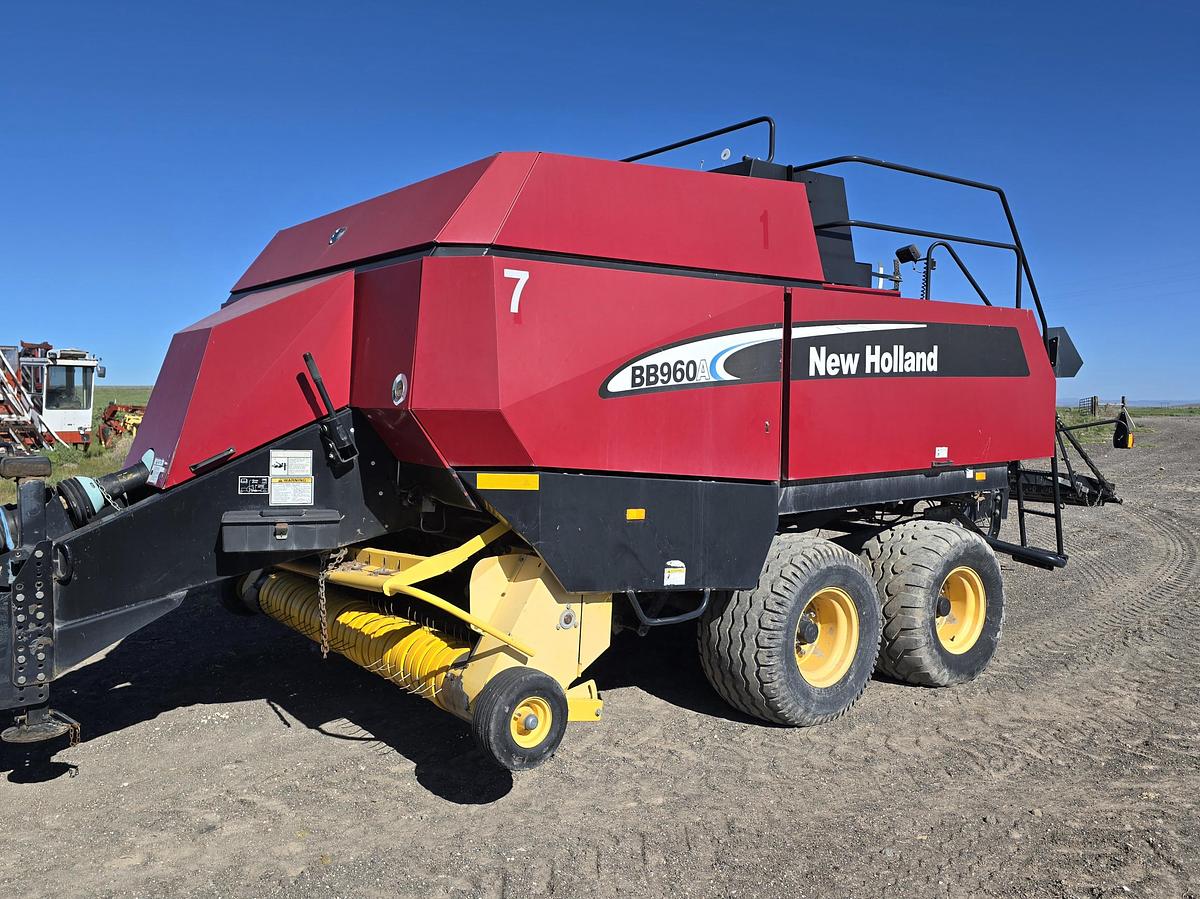 Used ** Auction ** 2007 New Holland BB960A Baler - 3x4