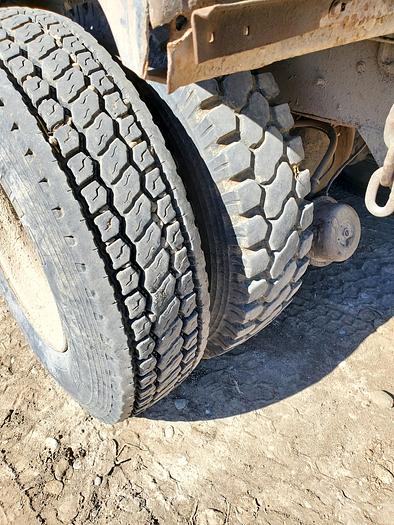 Used 2000 International 4900 Dump Truck