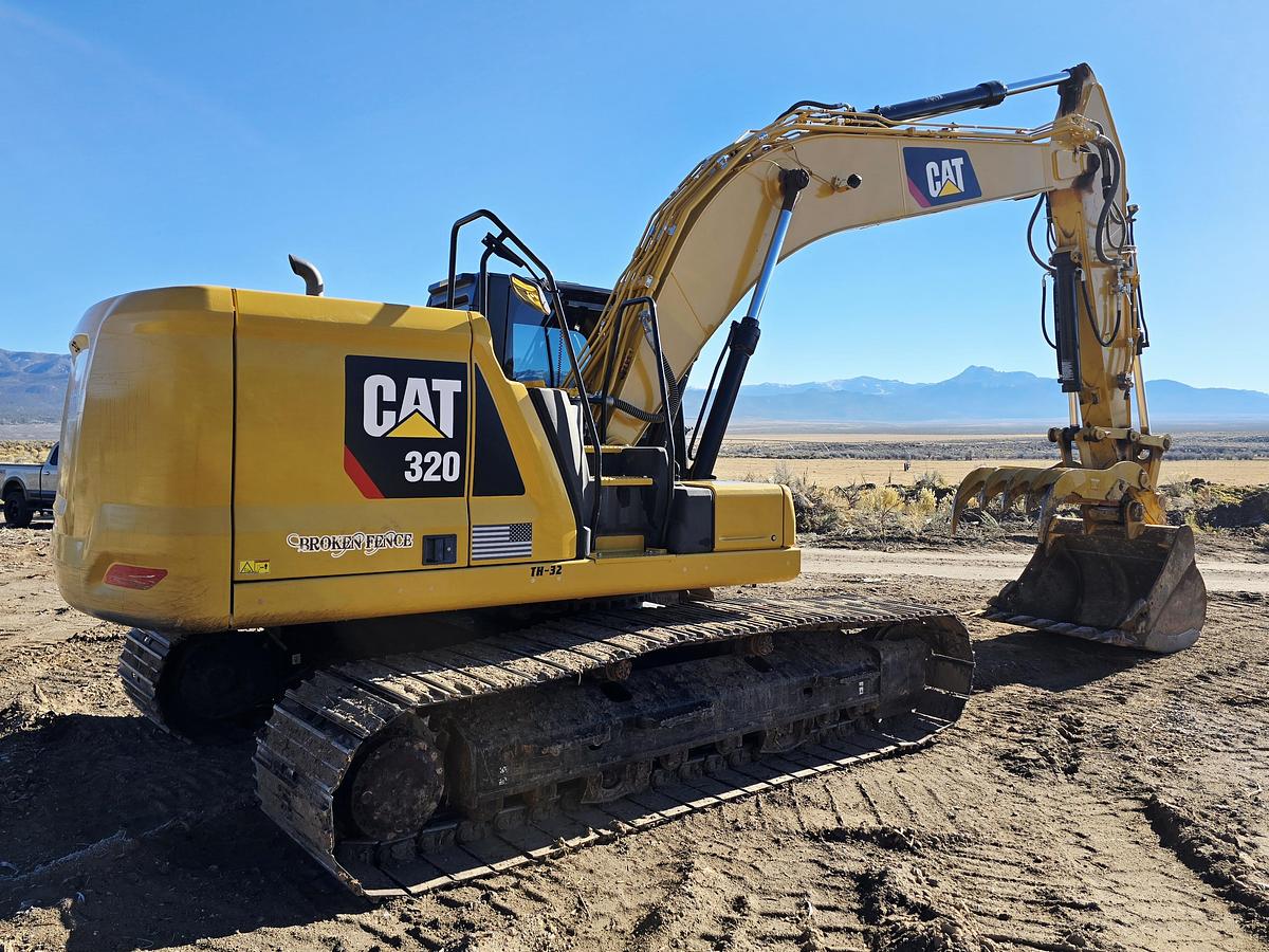 Used 2018 Caterpillar 320 Excavator w/ Thumb