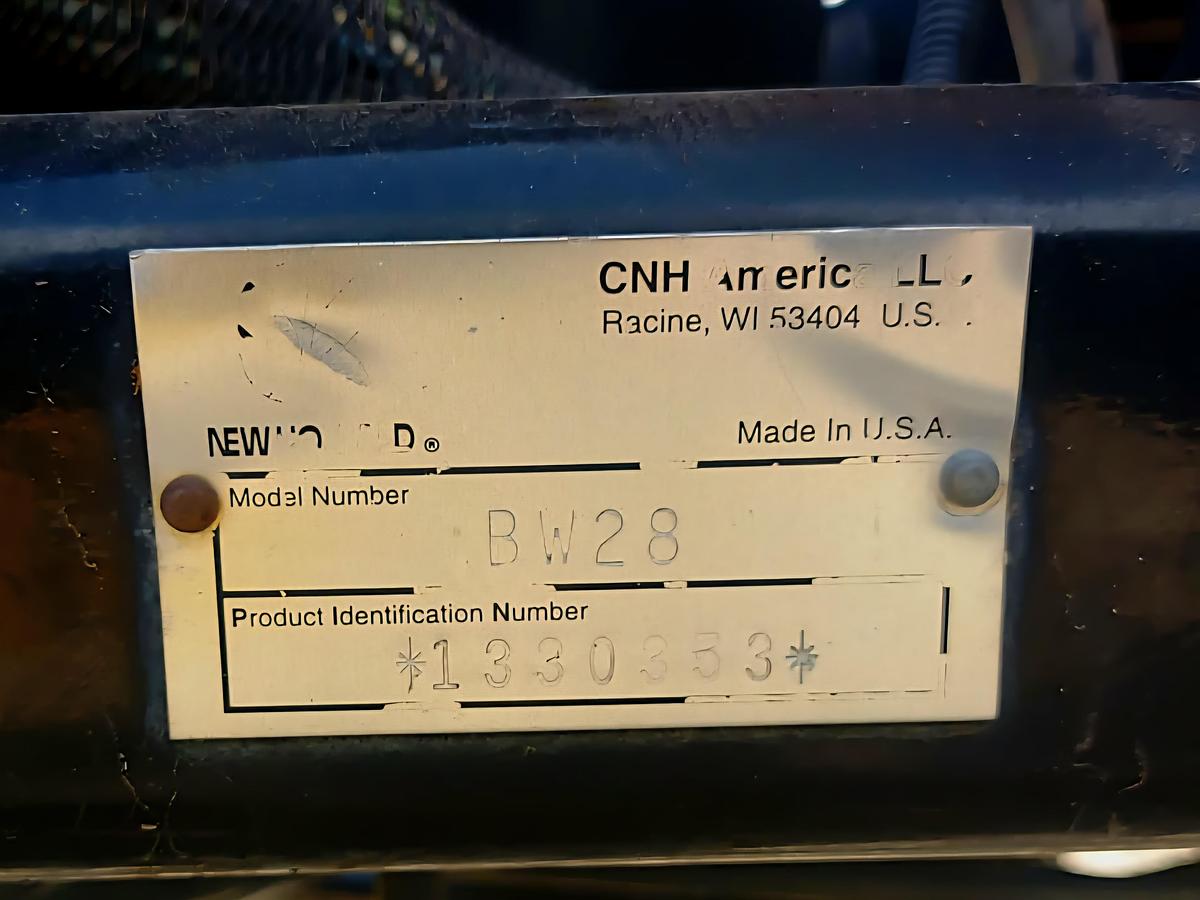 Used New Holland BW28 Balewagon w/ Mil-Stak Big Bale Clamp