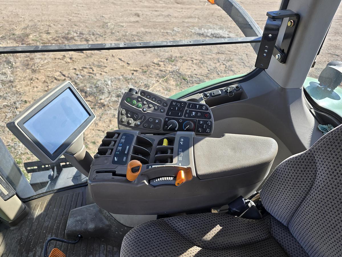 Used John Deere 8285R Tractor w/ 4200 hrs + Duals