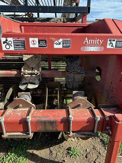 Used Amity 2300 Beet Digger - 6 Row