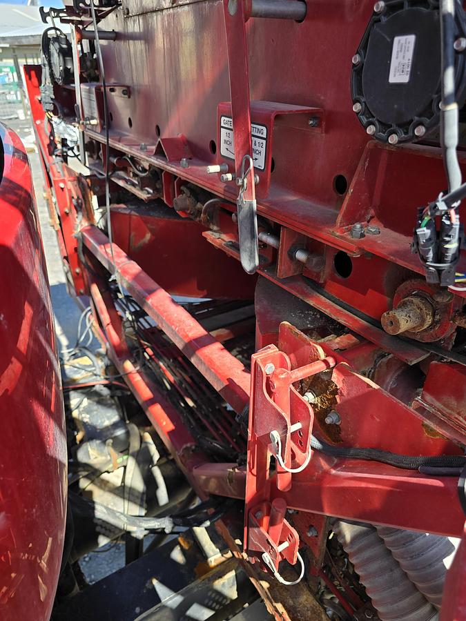 Used 2015 Case Titan 3530 Floater w/ 810 Flex-Air Applicator
