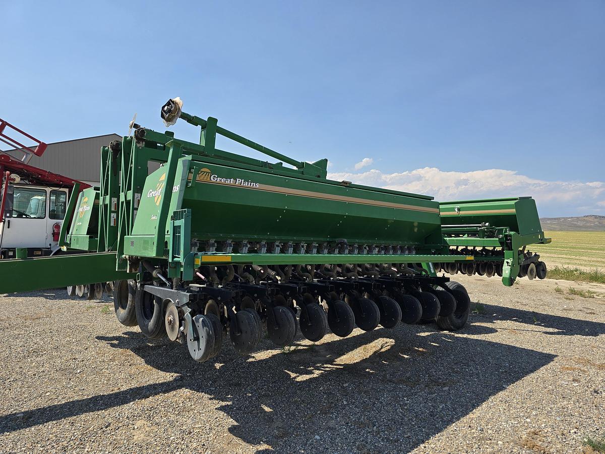 Used 40' Great Plains 3S-4000 Grain Drill