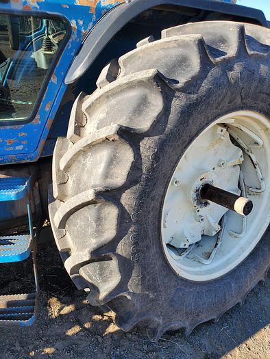 Used 1991 Ford 8830 Tractor w/ Loader