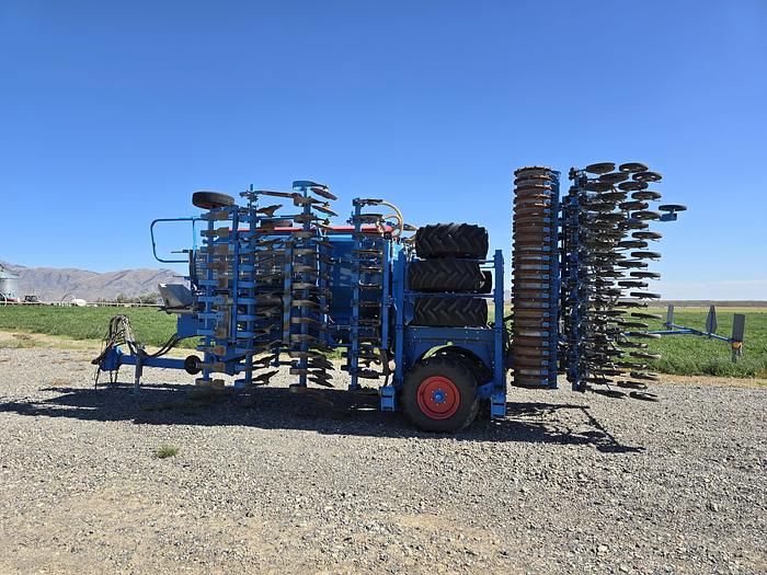 Used 2022 Lemken Compact Solitair 9K Precision Planter