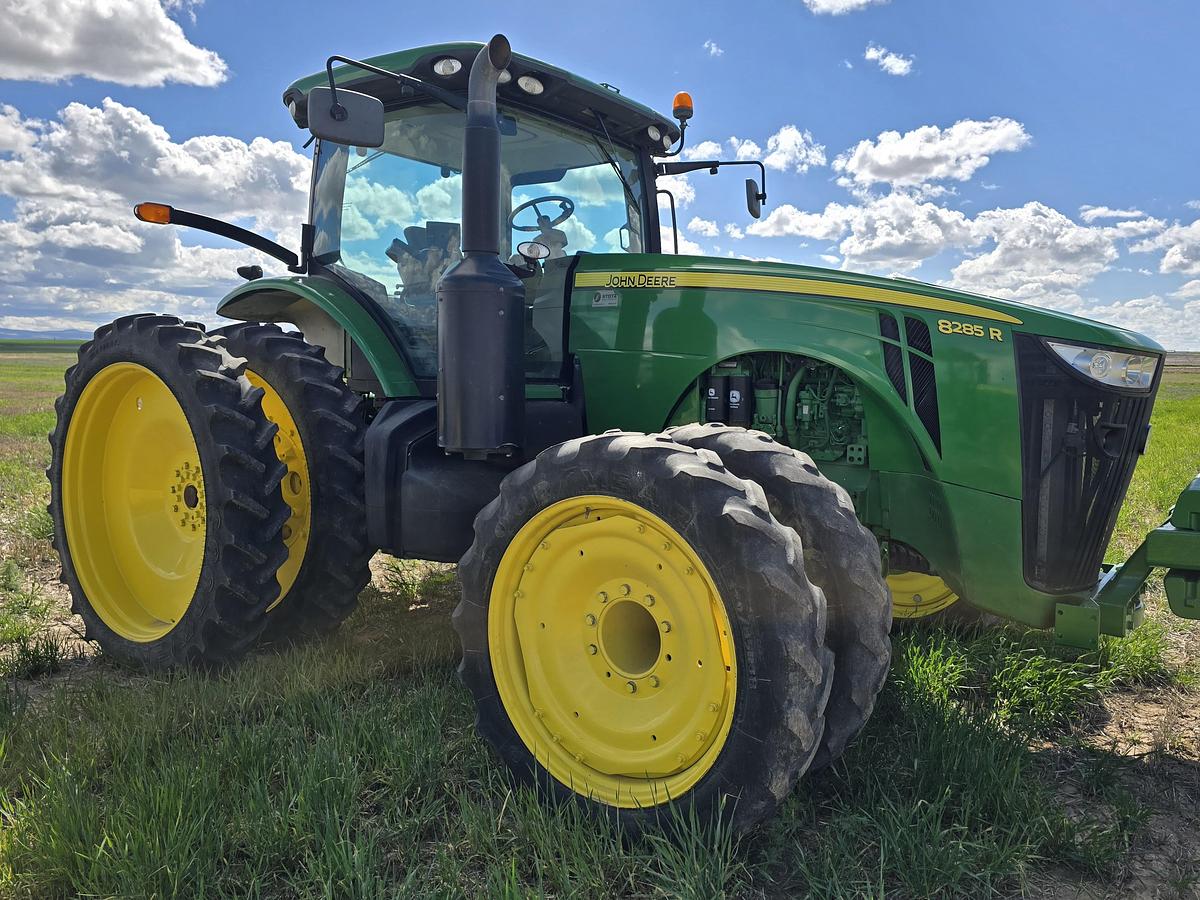 Used 2012 John Deere 8285R Tractor w/ IVT