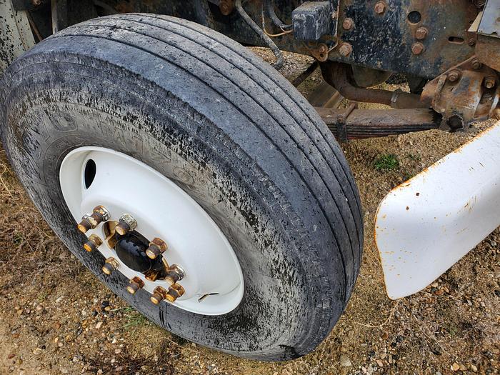 Used Ford F800 Dump Truck w/ Automatic Transmission