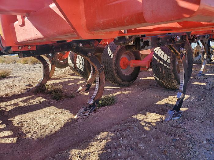 Used 2017 Kuhn 4855 Disk Ripper - 11 Shank