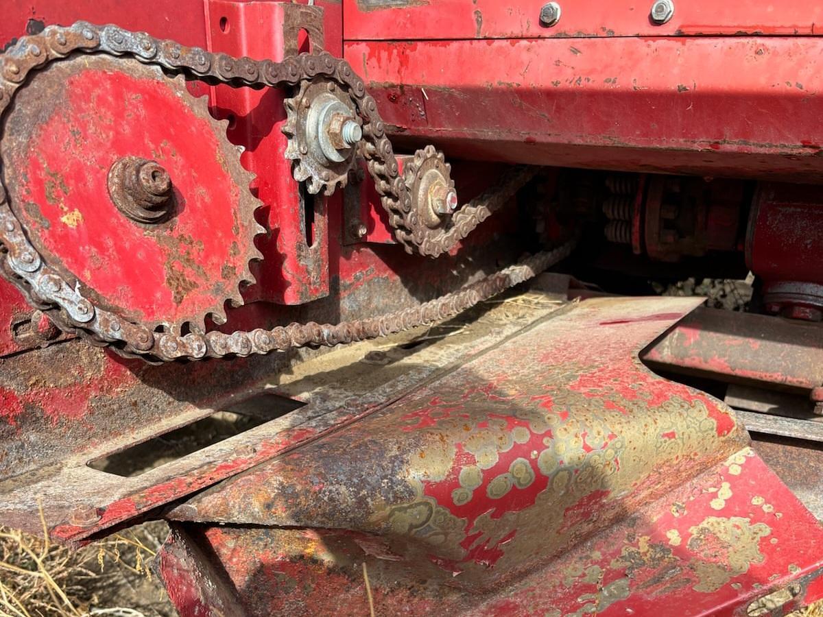 Used Case 1083 Corn Header - 8R30