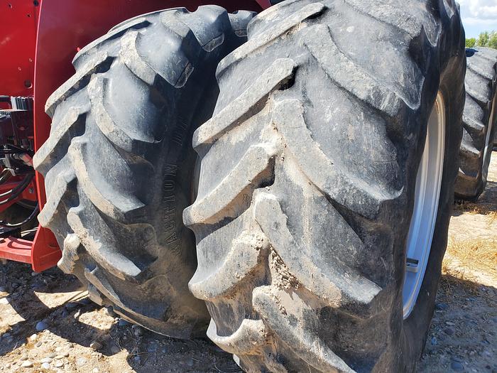 Used 2010 Case Steiger 435 Tractor w/ Silage Blade