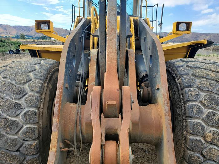 Used 2003 Volvo L220E Wheel Loader