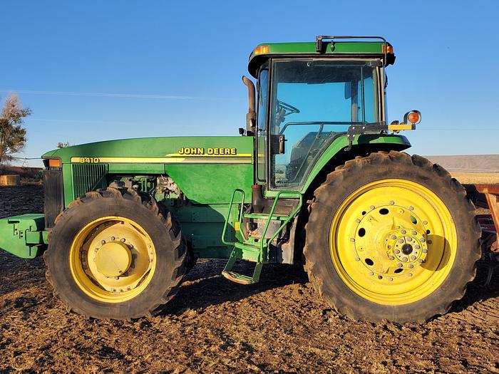Used 2000 John Deere 8410 Tractor
