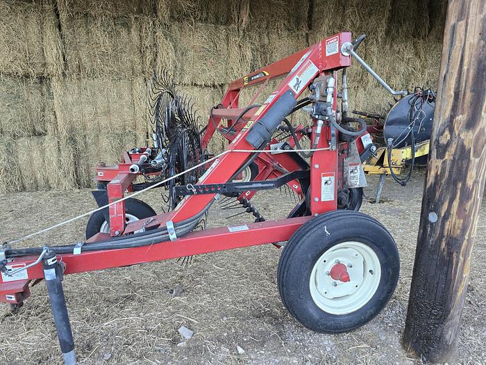 Used H&S Hay Machine II Fluffer