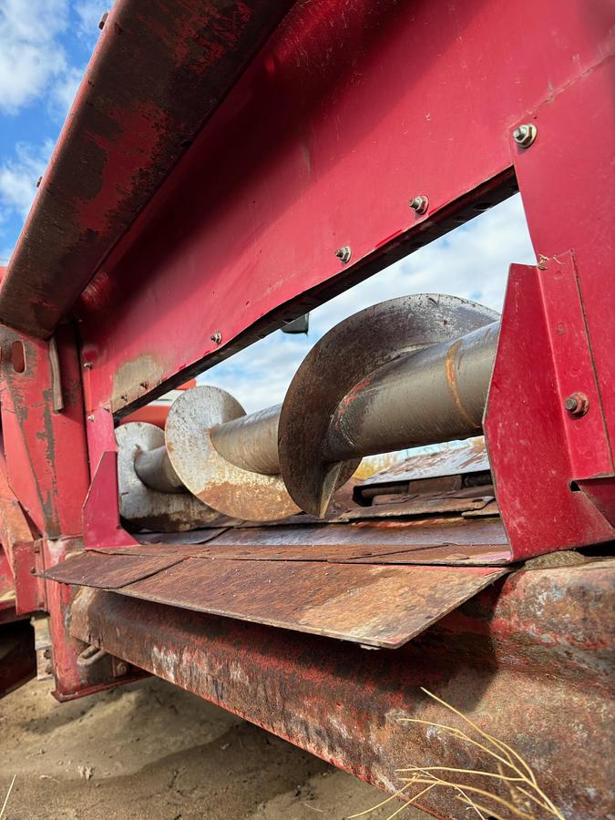 Used Case 1083 Corn Header - 8R30