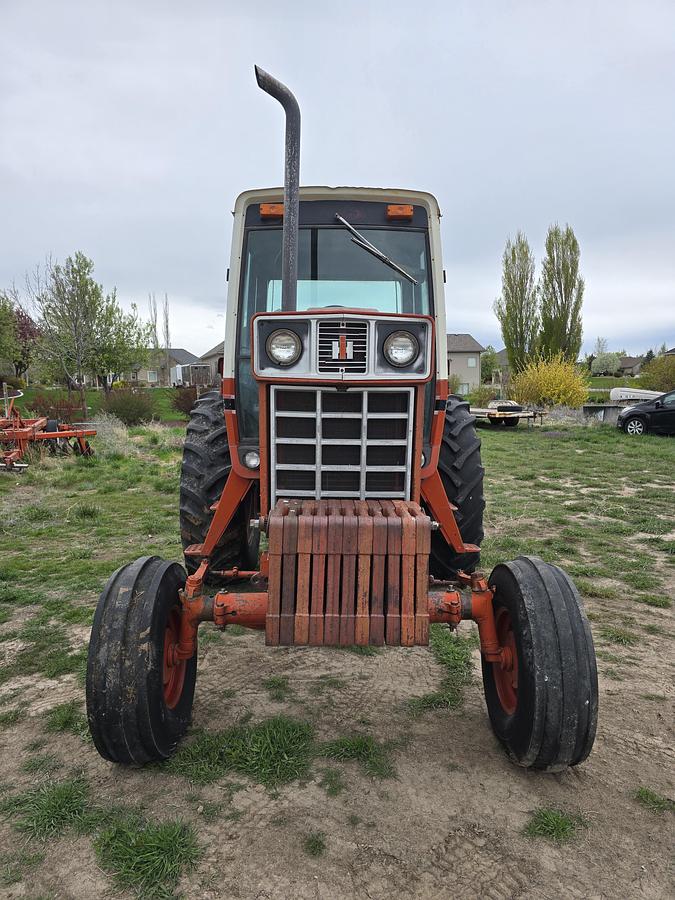 Used International 1086 Tractor
