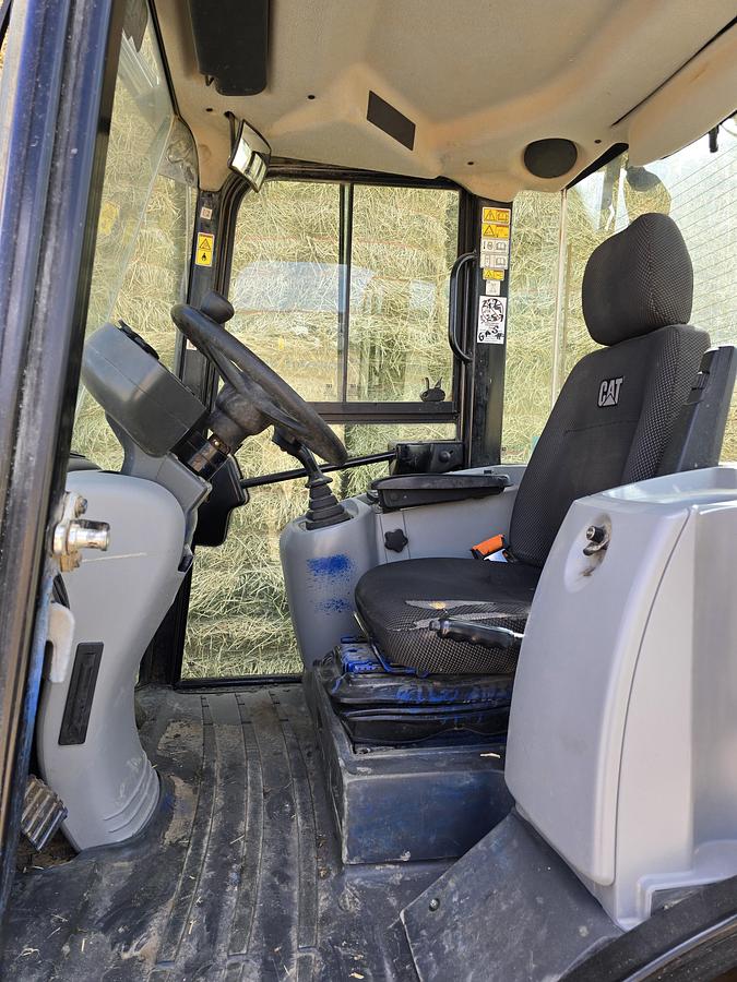 Used 2022 Caterpillar 908M Wheel Loader ** Going to Auction **