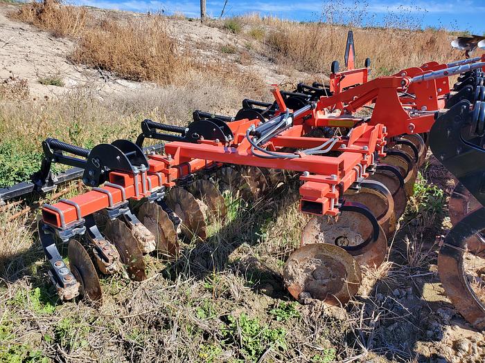 Used 2015 Kuhn Krause 4855 Disk Ripper - 11 Shank