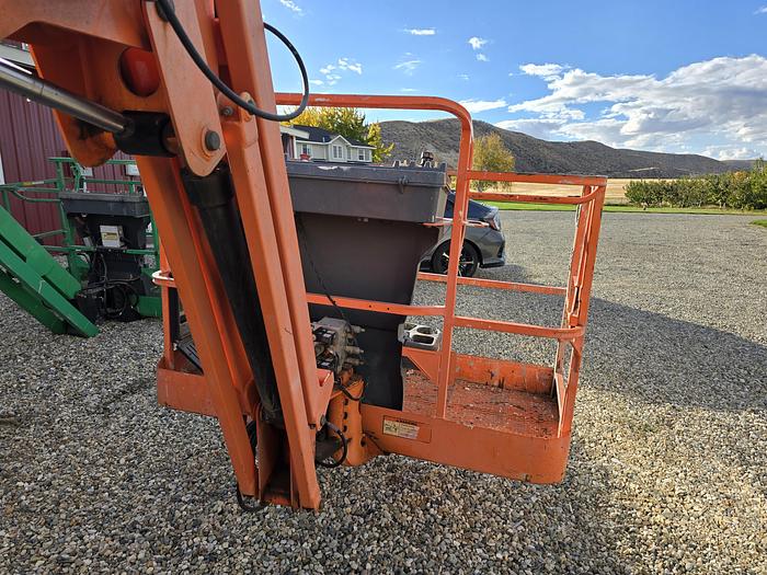 Used 2004 JLG 450AJ Articulating Boomlift