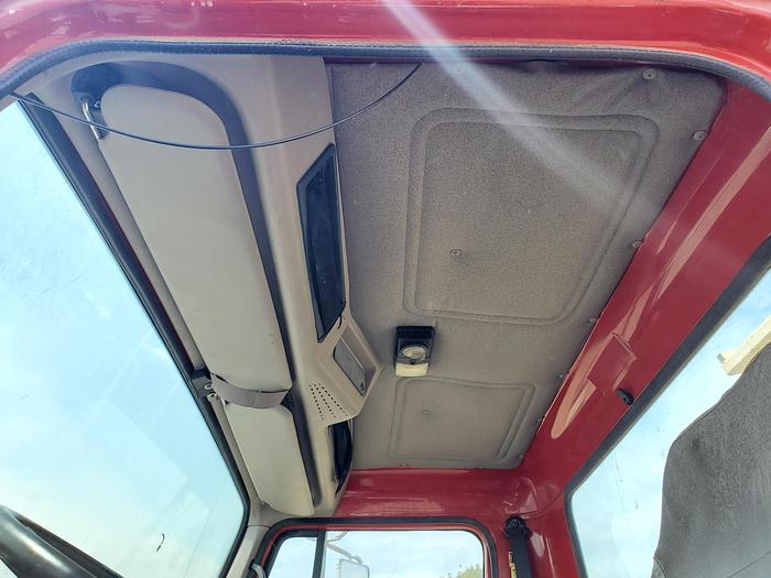 Used International Bale Retriever Truck for Big Square Bales