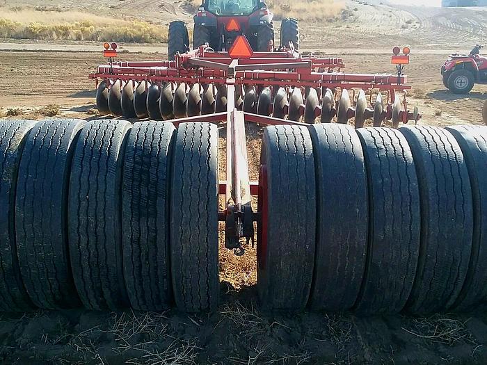 Used 17' Krause 5817 Offset Disk w/ Packer **Excellent Condition**