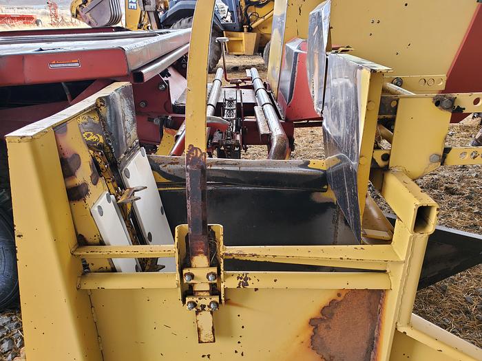 Used New Holland 1085 Balewagon w/ 4k hrs