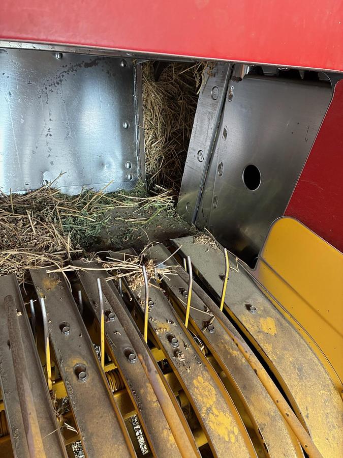 Used 2003 New Holland 580 Baler