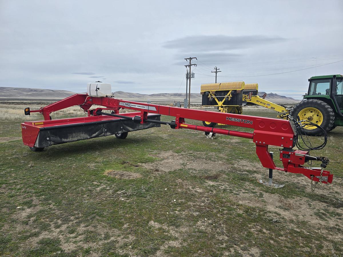 Used 2023 Massey Ferguson 1316S Mower Conditioner ** Like New **