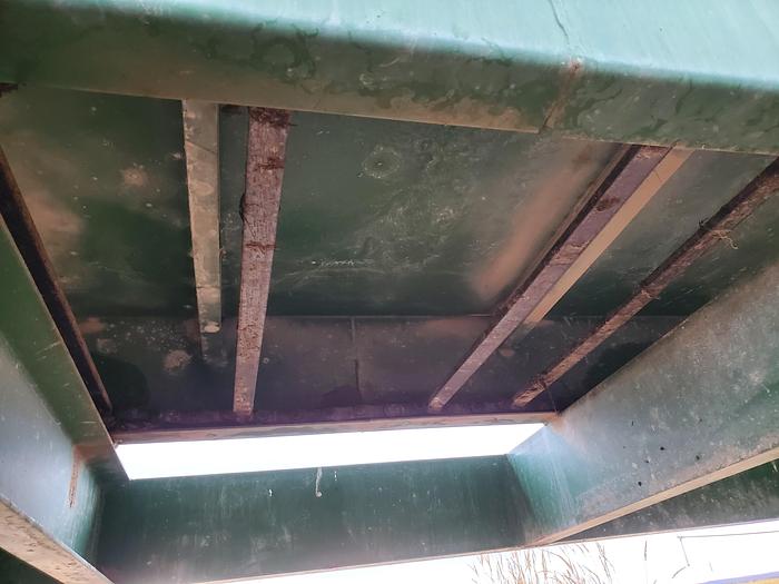 Used 2006 Chandler 26CLPT Compost Spreader