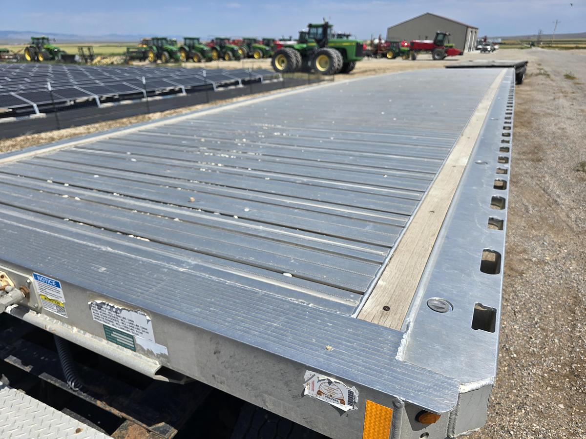 Used 2018 52' Fontaine Lead + 30' Western Pup Hay Trailer Set (2 Available)
