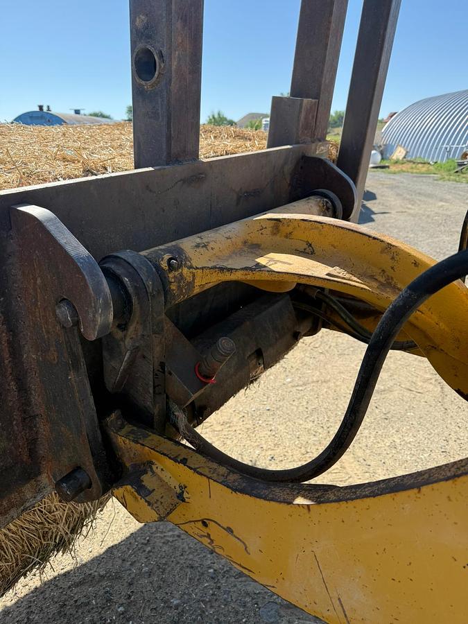 Used 2014 Cat 908H2 Wheel Loader w/ 4200 hrs