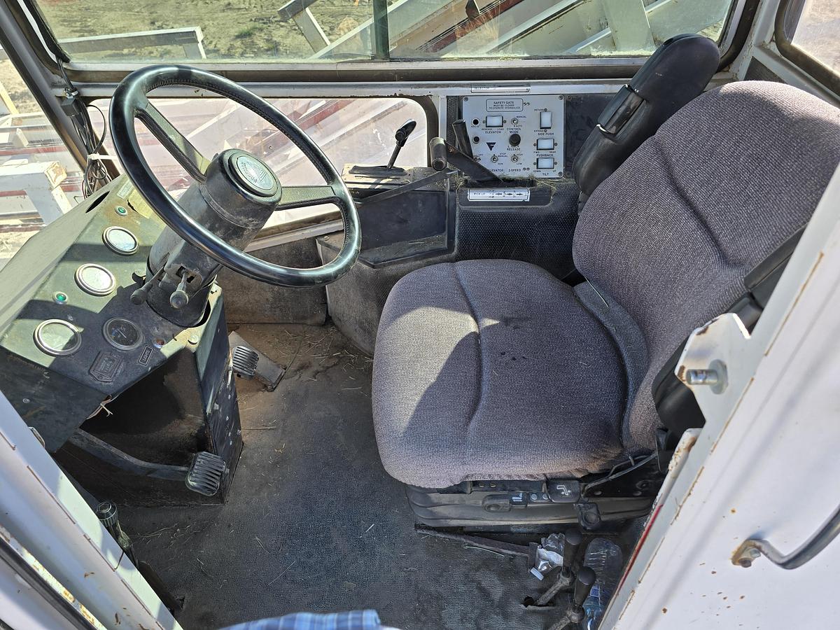 Used Freeman 5000 Bale Stacker