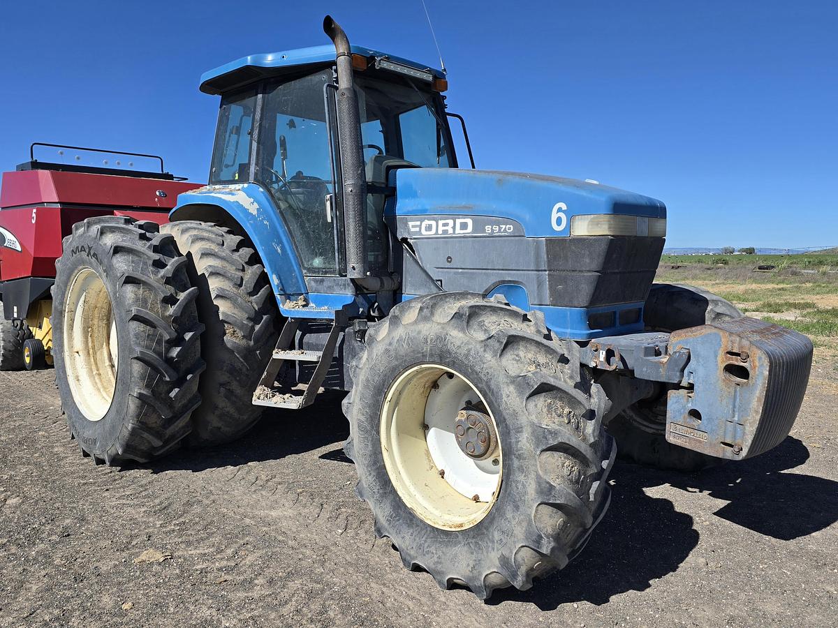 Used ** Going to Auction ** Ford Genesis 8970 Tractor
