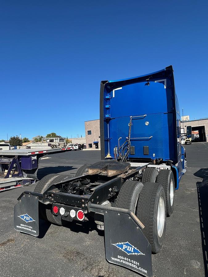 Used 2020 Kenworth T680 Truck