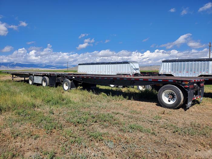 Used 48' + 30' Hay / Flatbed Trailer Set - Reinke w/ Western