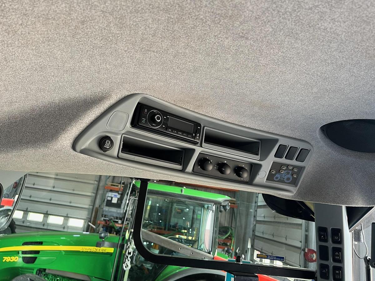 Used 2016 New Holland T7.260 Tractor w/ CVT Trans