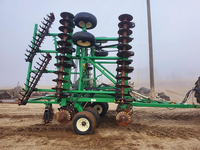 Used 30' Great Plains 3000TT Vertical Tillage